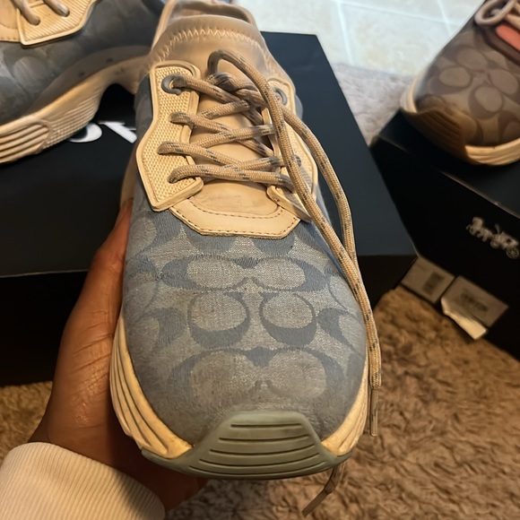 Needs a new home | Coach Tech Runner - Picture 3 of 3